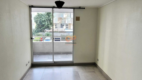 Arriendo Cómodo Departamento 1d1b Estac. Ce (30570)