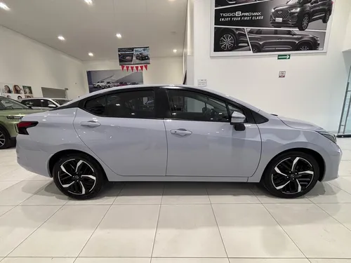 Nissan Versa 1.6 Advance Cvt
