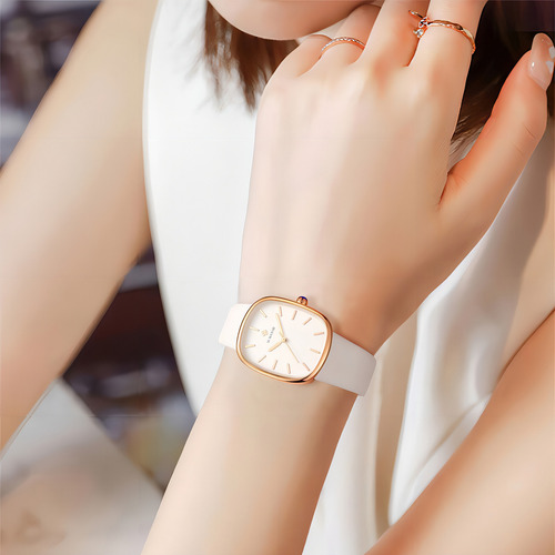 Reloj De Cuarzo Impermeable Cuadrado De Cuero Wwoor Color Del Bisel Blanco Plateado