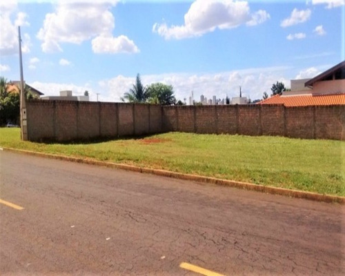 Imagem 2 de 4 de Terreno De 840 M² Em Esquina, No Condomínio Royal Park, No Bairro Vila Golfe - Te00272 - 69527648