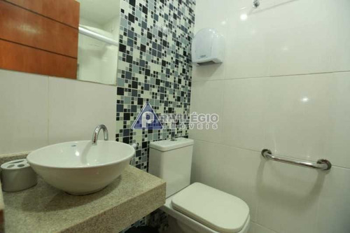 Imagem 7 de 9 de Conjugado Reformado Com Vista Lateral Mar, Copacabana, Posto 5. - 1518
