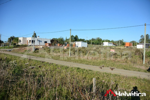 Imagen 1 de 8 de Terrenos En Colonia Valdense 710 A 715m2