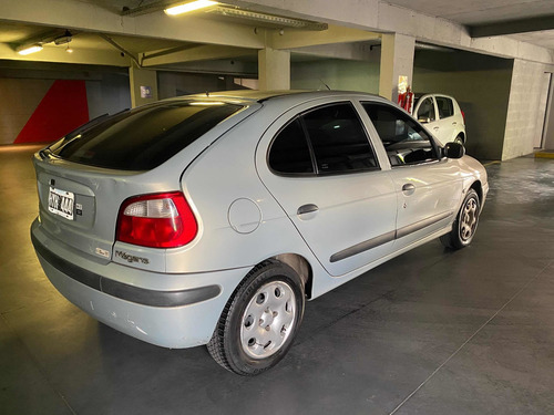 Renault Mégane Il 1.6 L 5 Ptas Confort Plus 2009 (hyh444)