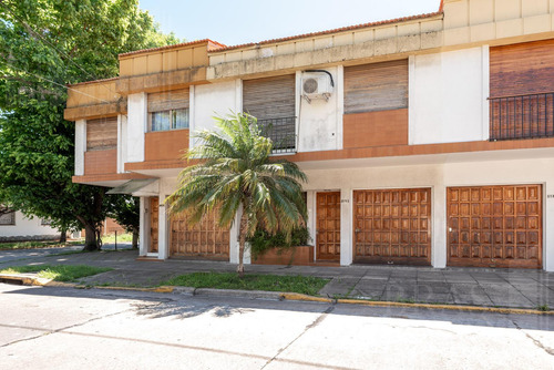 Duplex En Olivos Golf ! 3 Dorm./escritorio/patio Y Garage Cerrado