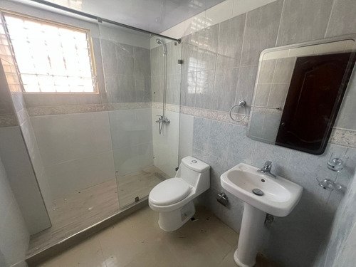 Se Renta Apartamento En 3er Piso En Ensanche Ozama, Residencial Monika Ii.