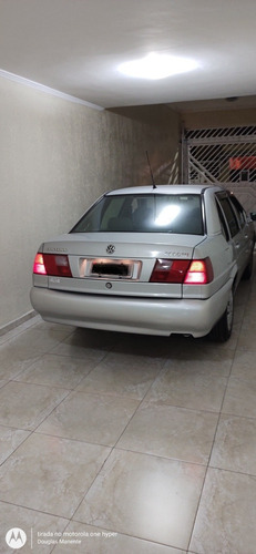 Volkswagen Santana 2004 1.8 4p Gasolina