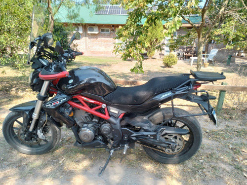 Imagen 19 de 19 de Benelli Tnt 300
