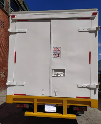 Imagen 4 de 9 de Mitsubishi Canter Fuso Camion Cava