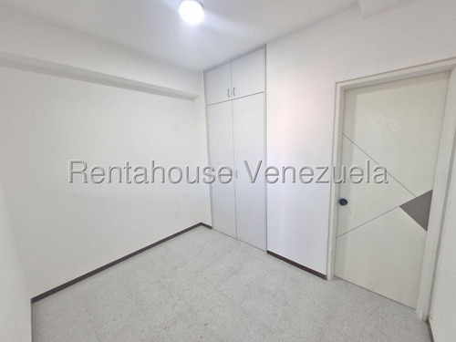 Mb Apartamento (1 Nivel) En Venta En Campo Alegre, Distrito Metropolitano