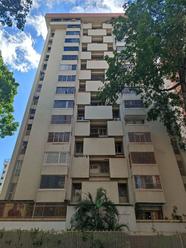 Se Vende Apartamento Actualizado En La Urbanización La Urbina Ubicado En Calle Cerrada Con Garita De Vigilancia. Jl