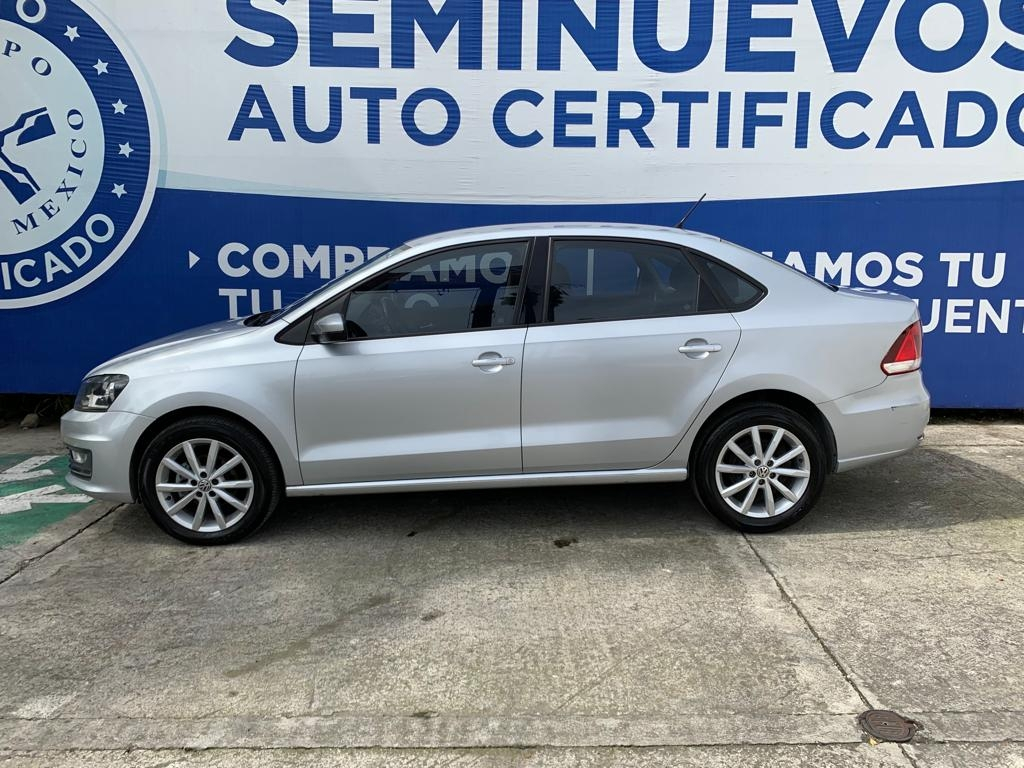 Volkswagen Vento 1.6 Highline At