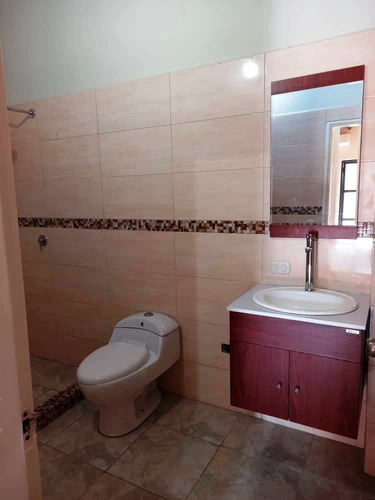 Imagen 11 de 12 de Marzo 22 Se Alquila Casa Urb.. Valle De Oro Inf 04145951242 Francisco Rodriguez