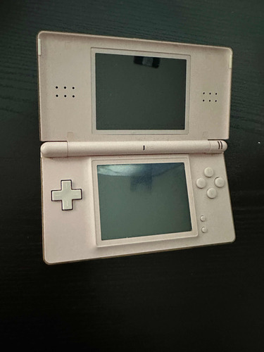 Nintendo Ds Rosa + 4 Juegos Y Estuche