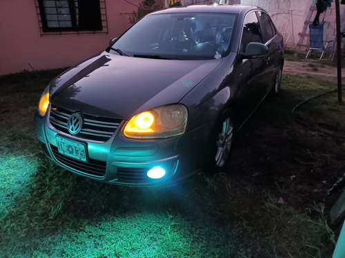 Volkswagen Vento 2.5 Luxury 170cv