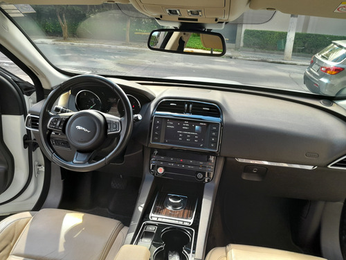 Jaguar F-PACE 2.0 16V TURBO DIESEL PRESTIGE AWD 4P AUTOMÁTICO