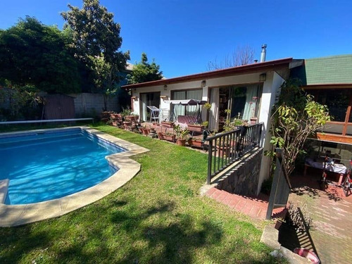 Se Vende Hermosa Y Amplia Casa Ubicada En Miraflores Bajo