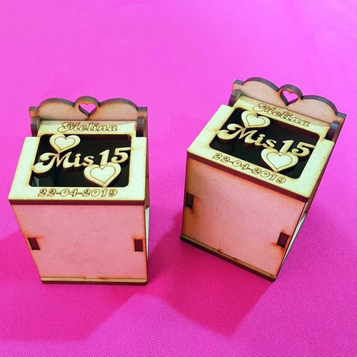 Imagen 1 de 6 de 40 Cajitas Fibrofacil Souvenirs Calada 15 Años Personalizada