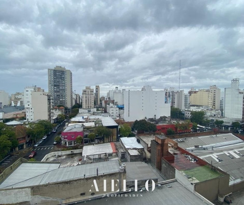 Imagen 4 de 9 de Venta 2 Oficinas. Recicladas. Centro. U$s 35000