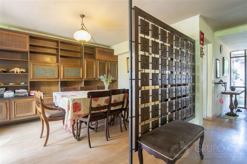 Imagen 6 de 19 de Casa En Venta De 5 Dorm. En Las Condes