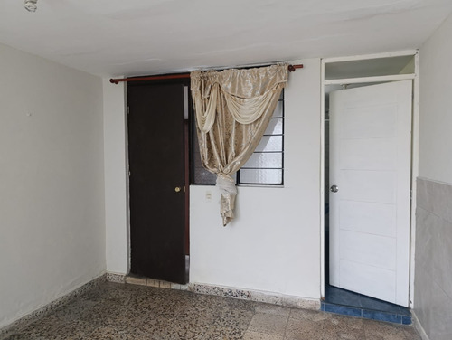 Cuarto Puerta A Calle, A 4 Cuadras De Universidad San Marcos, Cercado De Lima Elio