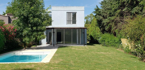 Imagen 3 de 30 de Hermosa Casa En Venta - Santa Maria De Los Olivos