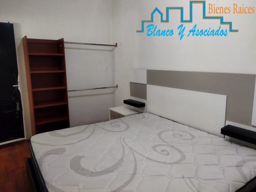 Habitación En Renta Metro Pinosuarez; Baño Propio; Todos Los Servicios; Ideal Una Pareja.