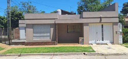 Casa En Venta En Castelar