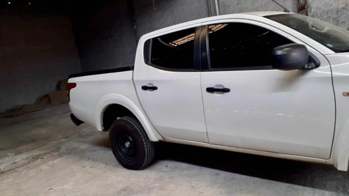 Mitsubishi L200 2.4 Triton Sport Gls Cab. Dupla 4x4 4p