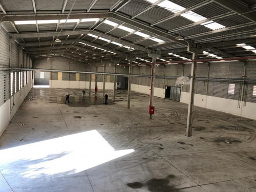 Galpão Para Locação Em Cotia, Jardim Glória, 10 Banheiros, 24 Vagas - Gl041_2-925203