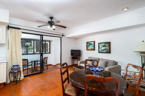 Departamento En Venta En Colonia Amapas, Puerto Vallarta, Jalisco