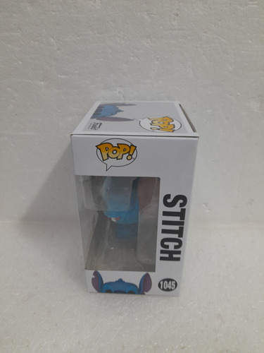 Funko Pop Disney Stitch #1045 Flocked Target Con Protector (Usado)