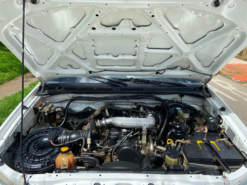 Toyota Hilux 4x4 Diesel 2.5