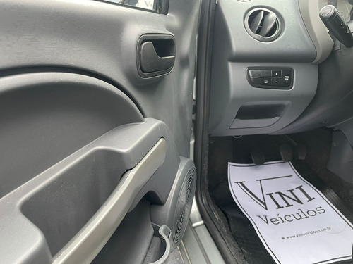 Fiat Uno 1.0 Vivace Flex 5p