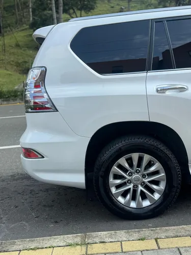 Lexus GX 4.6 460 Premium