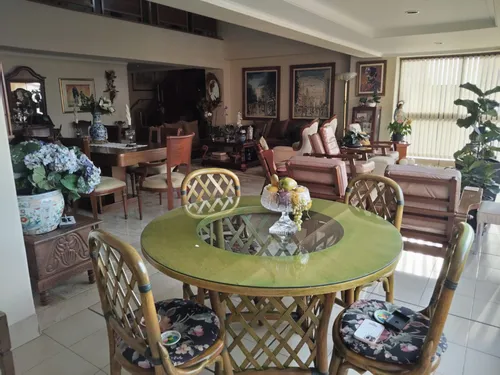 Apartamento En Venta En El Poblado. Cod V12635