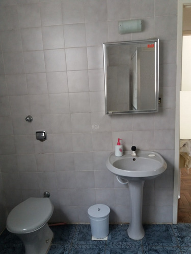 Casa Em Petrópolis Com 5 Dormitórios - Pj3009