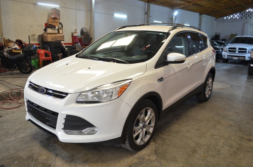 Imagen 4 de 14 de Ford Escape Sel Plus Ecoboost 2.0 2013