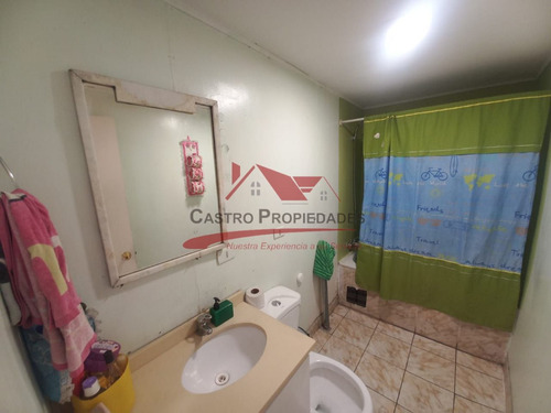 Casa De Dos Pisos Con 2 Dormitorios, 1 Baño, Quilicura
