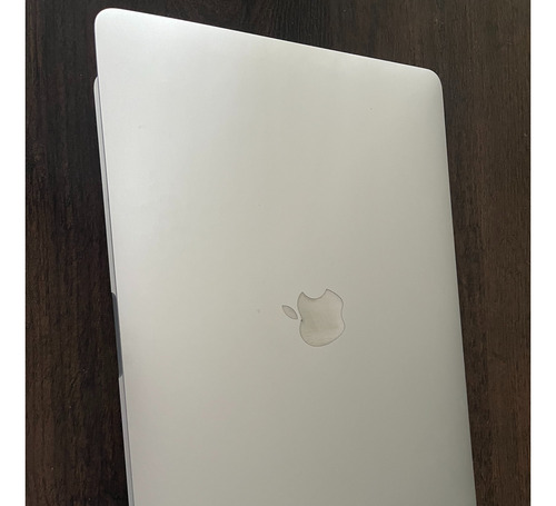 Apple Macbook Pro 13 Chip M2 256gb Plata