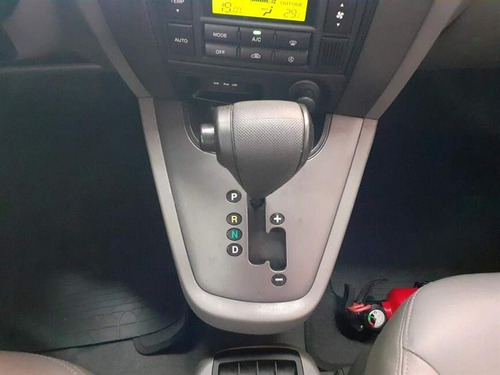 Imagem 8 de 12 de Tucson 2.0 Mpfi Gls 16v 143cv 2wd Flex 4p Automático