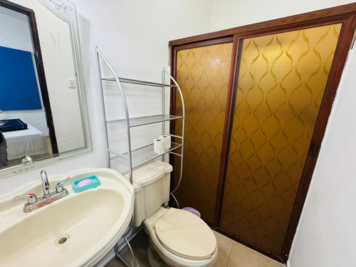 Habitación En Renta Zona Centro Veracruz Amueblada Y Climatizada.