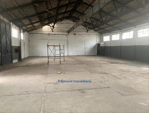 Excelente Galpón De 700m2 En Camino Maldonado