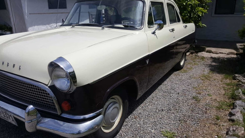 Ford Consul