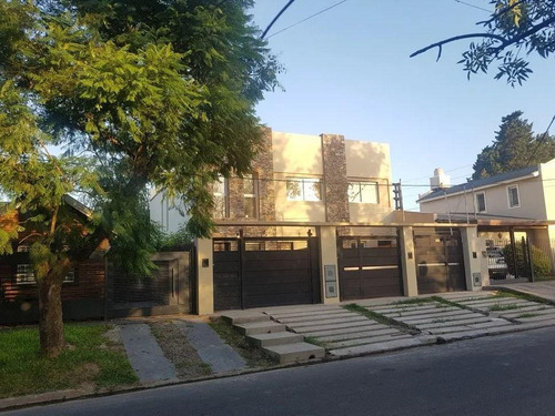 Duplex Venta 2 Dormitorios, 2 Baños - Terreno 110 Mts 2 - City Bell