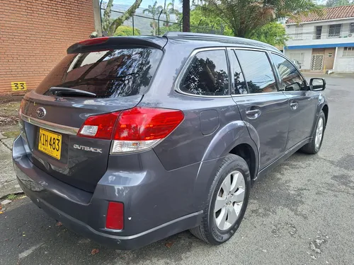 Subaru Outback 2.5i Awd