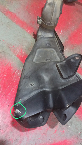 Escape Bajaj Dominar 250 2021 Detalle Moldura (Usado)