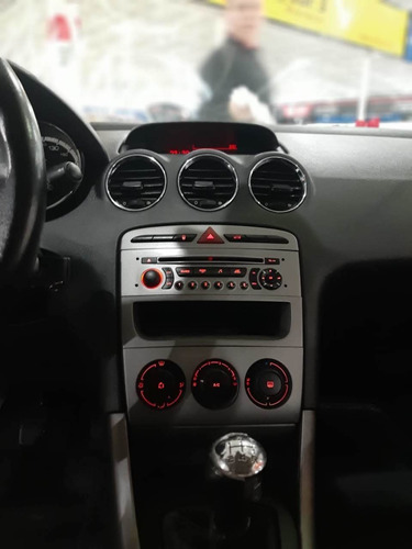 Peugeot 308 Active 1.6 Flex 2013