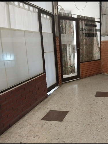 Vendo Local En Galeria De Servicios En Belgrano Dueña Direct