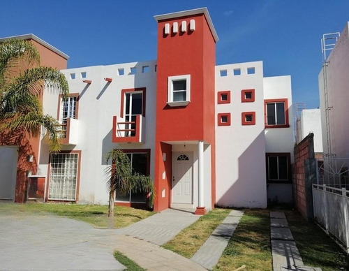 Hermosa Casa En Venta En Álvaro Obregón,la Paz, San Juan Del Río, Qro.  Hg