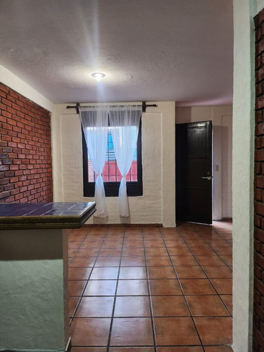 Casa En Venta Con Estilo Rustico En Piedra Lisa